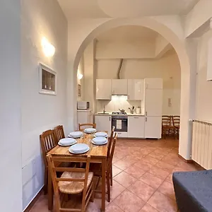 Appartamento A Due Passi Dall'accademia, Firenze